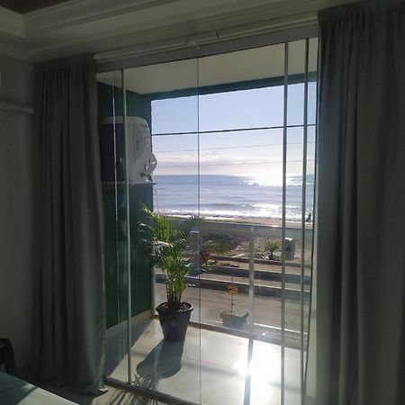 Triplex beira mar Rio das Ostras RJ Exterior foto