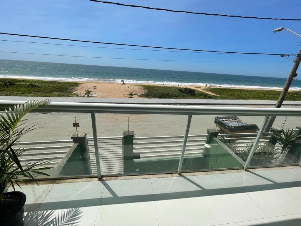 Triplex beira mar Rio das Ostras RJ Exterior foto